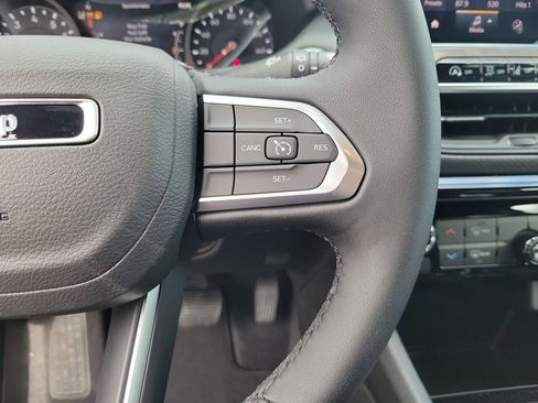 New 2026 Jeep Compass Latitude image 22