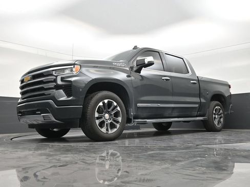 Used 2026 Chevrolet Silverado 1500 High Country RWD image 19