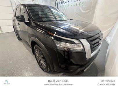 Used 2023 Nissan Pathfinder SL w/ SL Premium Package