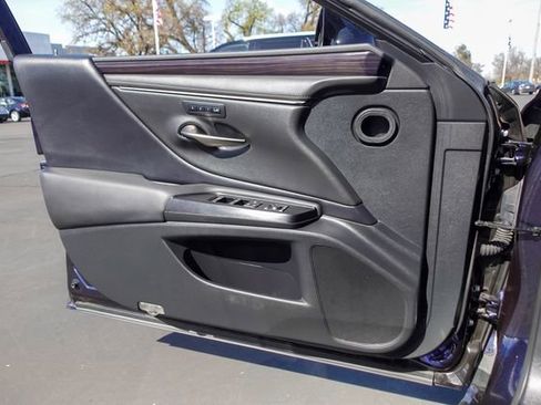 Used 2021 Lexus ES 250 w/ Premium Package image 23