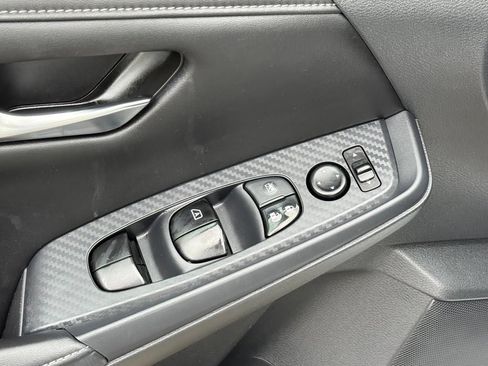 Used 2020 Nissan Sentra SV FWD image 12