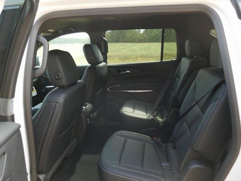 New 2026 Chevrolet Traverse LT w/ Driver Confidence Package image 11