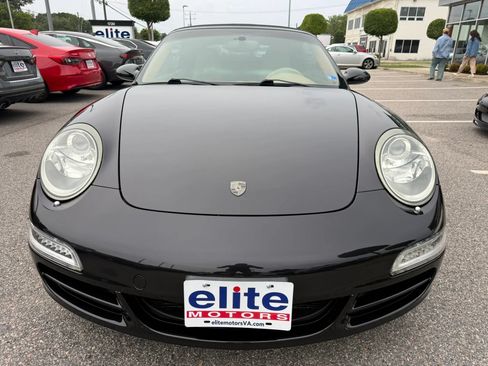 Used 2005 Porsche 911 Carrera RWD image 2