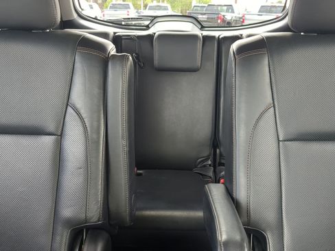 Used 2015 Toyota Highlander Limited image 23