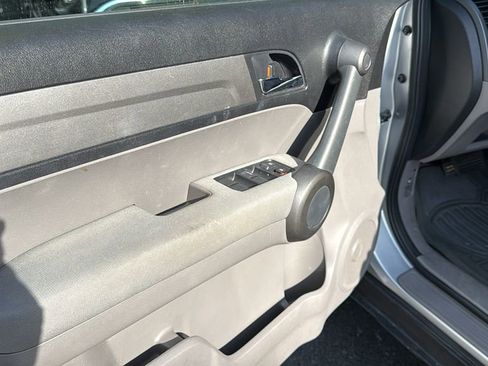 Used 2010 Honda CR-V LX image 18