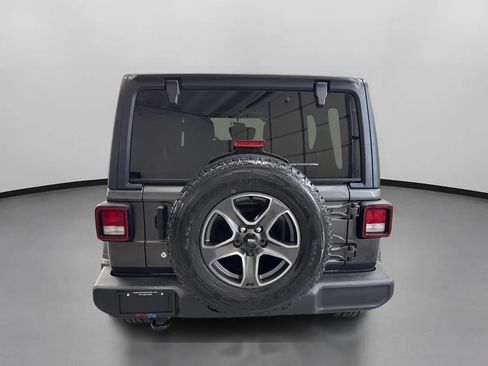 Used 2018 Jeep Wrangler Unlimited Sport S AWD/4WD image 8