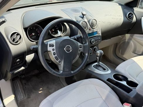 Used 2009 Nissan Rogue SL w/ Premium Pkg FWD image 4