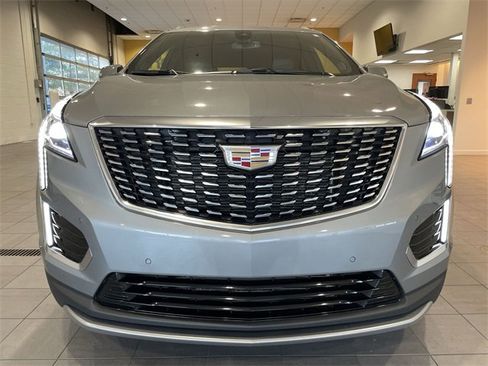 Certified 2025 Cadillac XT5 Premium Luxury image 9
