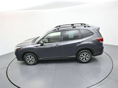 Used 2023 Subaru Forester Premium AWD/4WD image 30