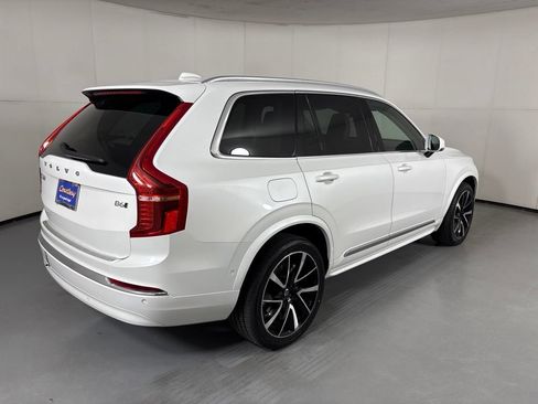 Used 2023 Volvo XC90 B6 Plus w/ Protection Package Premier AWD/4WD image 8