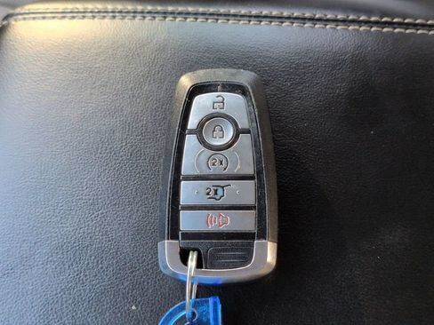 Used 2023 Ford Explorer Limited RWD image 30
