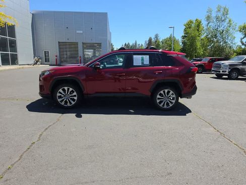 Used 2020 Toyota RAV4 XLE Premium AWD/4WD image 2