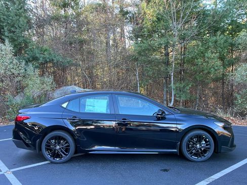 New 2026 Toyota Camry SE w/ Convenience Package image 5