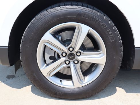 Used 2024 Ford Edge SEL w/ Convenience Package AWD/4WD image 30