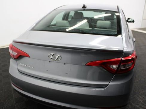 Used 2016 Hyundai Sonata SE image 5