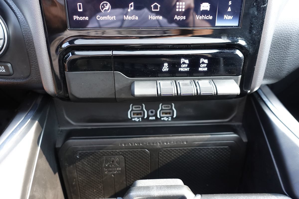 Used 2025 RAM 1500 Laramie w/ Sport Appearance Package AWD/4WD image 54