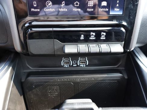 Used 2025 RAM 1500 Laramie w/ Sport Appearance Package AWD/4WD image 54