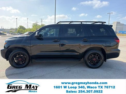 Used 2021 Toyota Sequoia TRD Pro AWD/4WD image 7