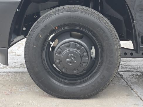 New 2026 RAM 3500 Tradesman AWD/4WD image 10