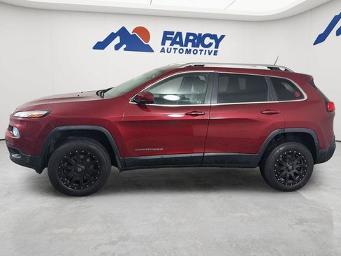 Used 2014 Jeep Cherokee Latitude w/ Comfort/Convenience Group AWD/4WD image 2