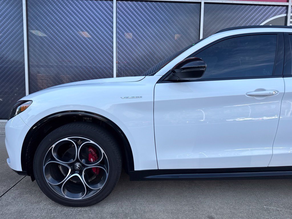 Used 2024 Alfa Romeo Stelvio Veloce AWD/4WD image 16