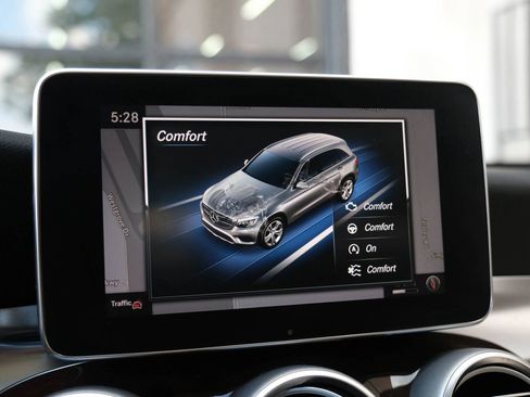 Used 2018 Mercedes-Benz GLC 300 image 42