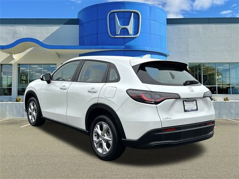 Used 2023 Honda HR-V LX image 4