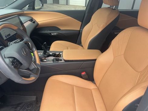 Used 2024 Lexus RX 350 Premium w/ Convenience Package image 11