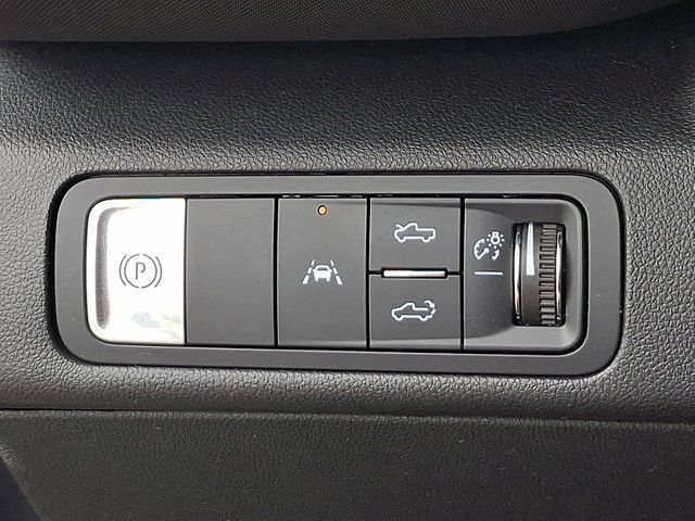 Used 2026 Chevrolet Silverado EV Trail Boss AWD/4WD image 9