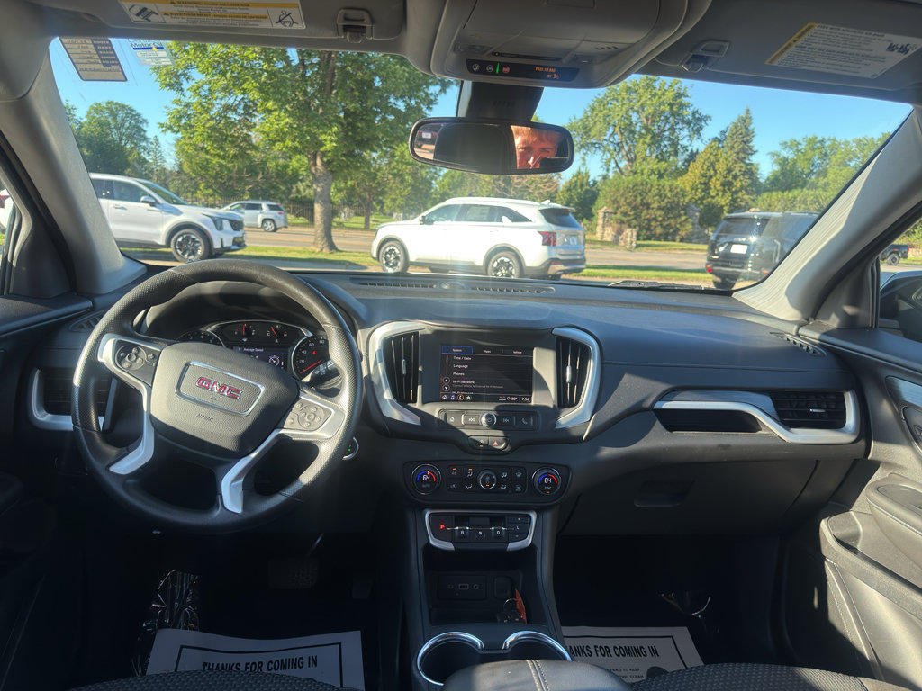 Used 2022 GMC Terrain SLE w/ Driver Convenience Package AWD/4WD image 13