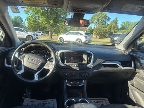 Used 2022 GMC Terrain SLE w/ Driver Convenience Package AWD/4WD image 13