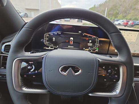 Used 2026 INFINITI QX80 4WD image 10