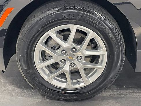 Used 2024 Chevrolet Equinox LS FWD image 16