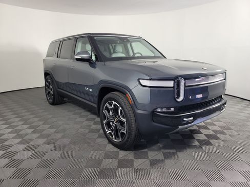 Used 2024 Rivian R1S Adventure AWD/4WD image 7