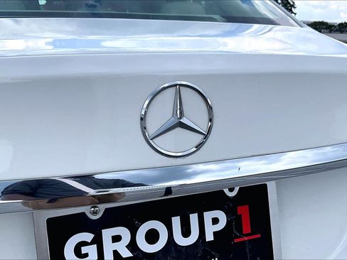 Used 2018 Mercedes-Benz C 300 Sedan image 31