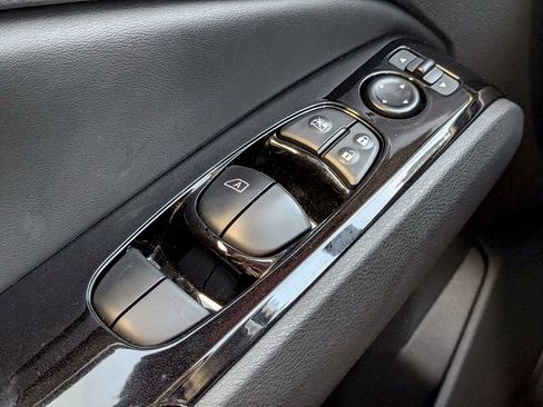 Used 2023 Nissan Altima 2.5 SV FWD image 23