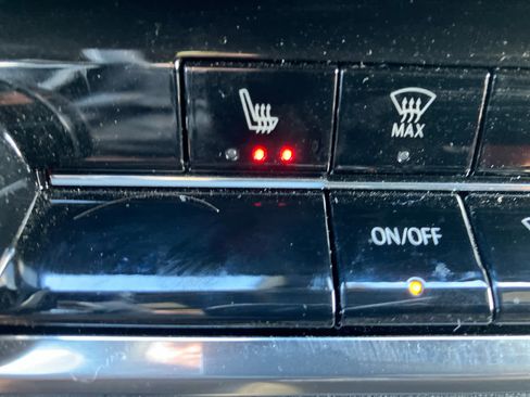 Certified 2025 Chevrolet Equinox LT image 28