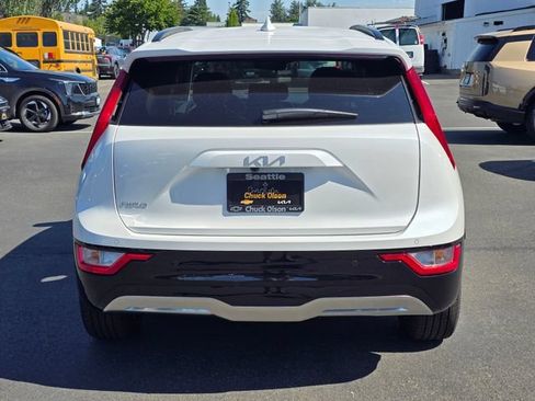 New 2026 Kia Niro Wind FWD image 4