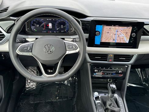 New 2026 Volkswagen Taos SEL image 13