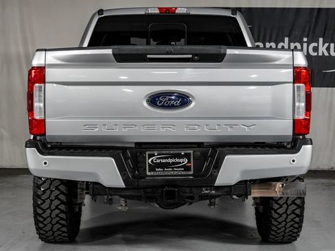 Used 2019 Ford F250 Lariat w/ Lariat Ultimate Package AWD/4WD image 10