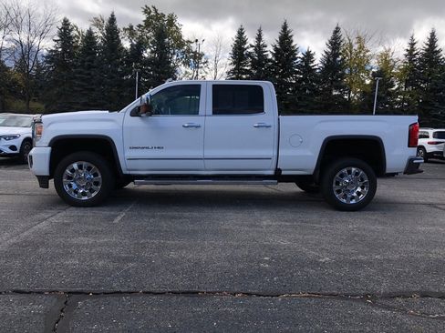 Used 2016 GMC Sierra 2500 Denali w/ Duramax Plus Package image 7