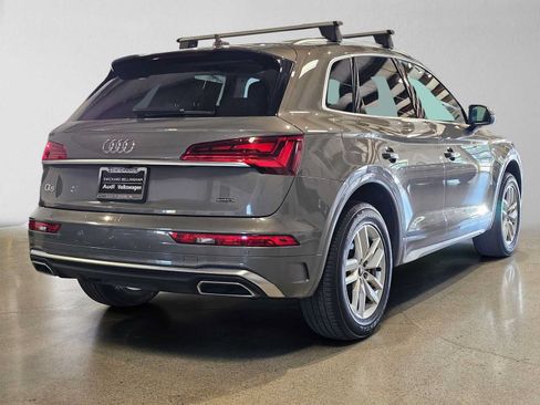 Used 2023 Audi Q5 2.0T Premium w/ Convenience Package AWD/4WD image 3