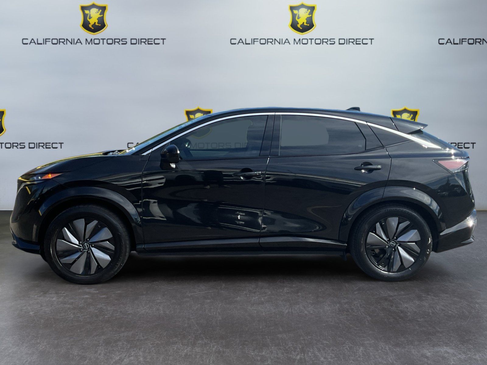 Used 2023 Nissan Ariya FWD image 8