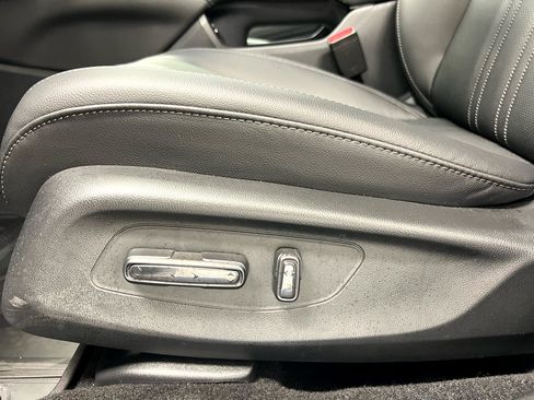 Used 2025 Honda HR-V EX-L image 7