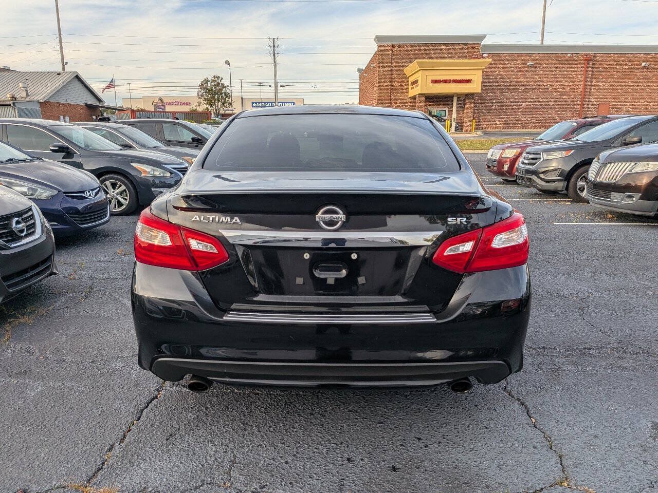 Used 2016 Nissan Altima 2.5 SR FWD image 19