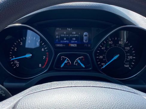 Used 2017 Ford Escape SE AWD/4WD image 23