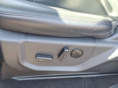 Used 2023 Ford Expedition Max XLT image 28