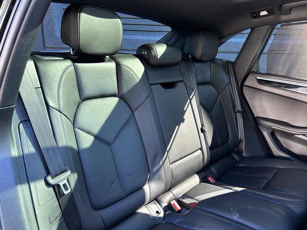 Certified 2020 Porsche Macan AWD/4WD image 25