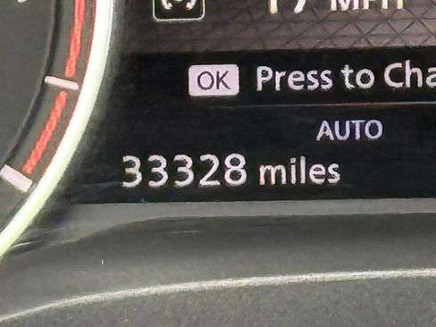 Used 2023 Nissan Rogue SV AWD/4WD image 34