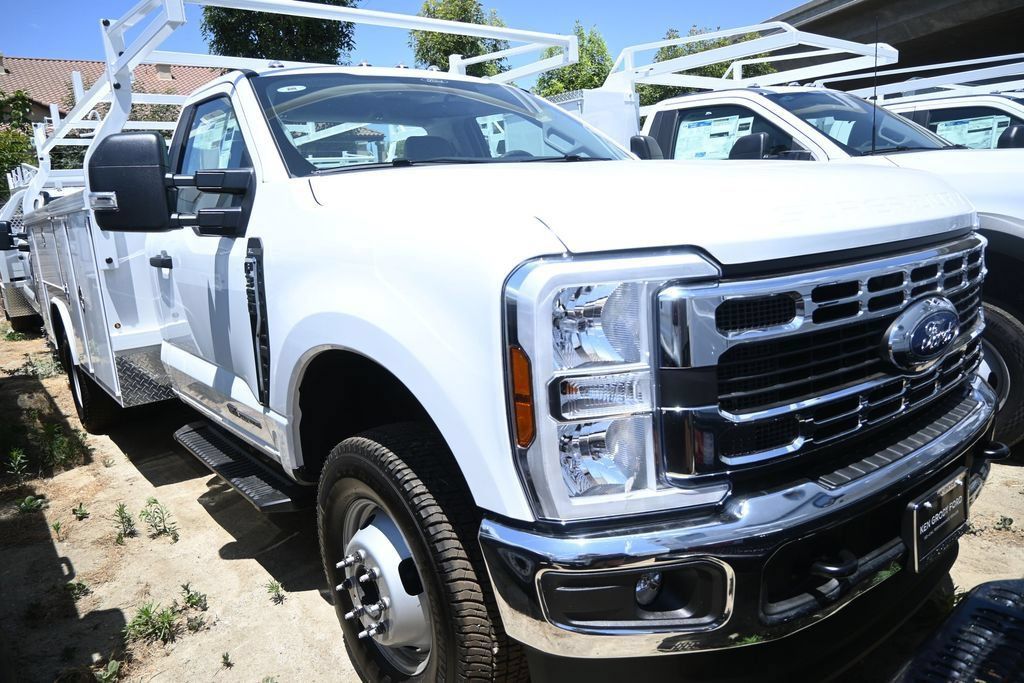 New 2025 Ford F350 XL w/ XL Chrome Package AWD/4WD image 1